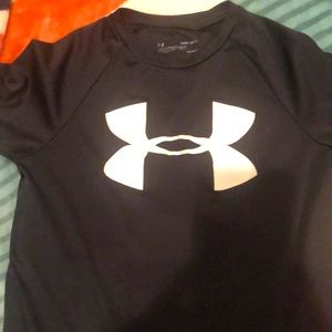 Under Armour T-shirt